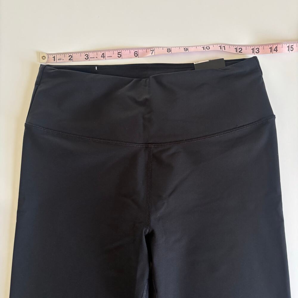 Victoria’s Secret Sport Black High Rise Ruffle Detail Leggings Womens Medium NWT - Picture 3 of 7
